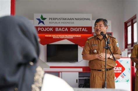 Pemkab Garut Resmikan Pojok Baca Digital Di Teras Cimanuk Republika