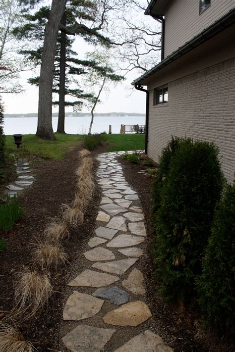 Using Natural Stone In Formal Landscapes Traditional Landscape