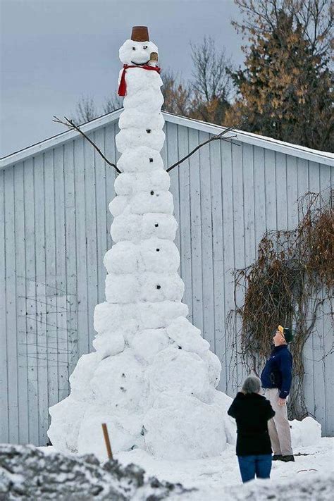 Funny and amazing snowmen - 30 Pics – FunnyFoto | Snowman, Snow fun ...