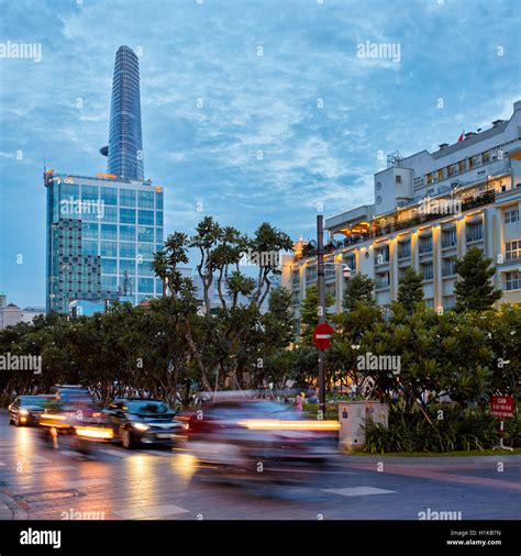 Saigon street view hi-res stock photography and images - Alamy