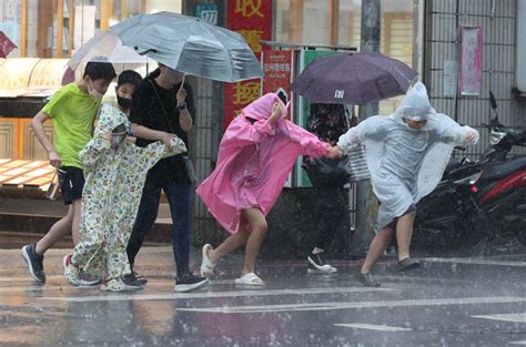 要帶傘了！氣象署：明起兩波鋒面接力影響一周 易有短時強降雨 生活新聞 生活 聯合新聞網