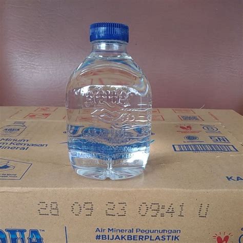 Jual Aqua Botol 220ml Isi 24 Shopee Indonesia