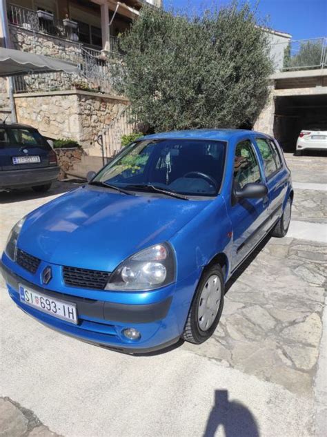 Renault Clio 1 2 16V 2002 God