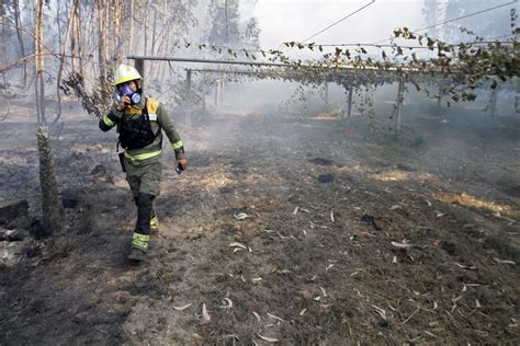 Unas Chispas Al Cortar Hierros Originaron El Incendio De Meis Que Quem