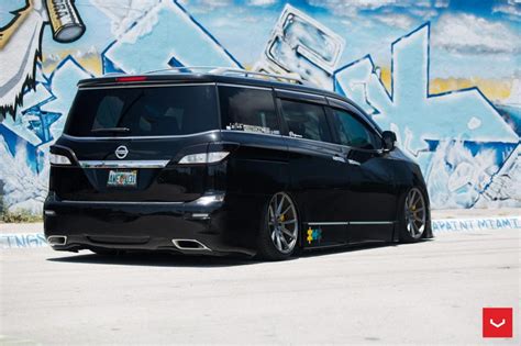 Lowered Nissan Quest