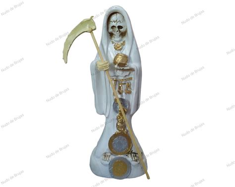 RITUAL DE LA SANTA MUERTE CON FIGURA DE RESINA DE LA SANTA MUERTE