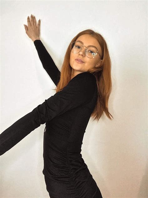 AM I YOUR CUTIE OR NAUGHTIE ? ONLYFANS LINK in the comments 👇🏻 : r