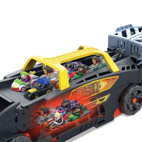 Hot Wheels Racerverse Batman Trackset Kidinn