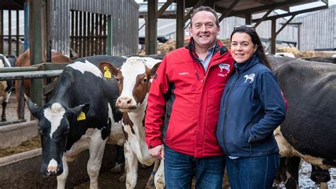 Feedthenation How Two Dairy Farmers Are Staying Positive Farmers Weekly