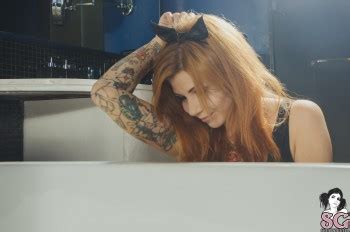 Emo Punk Goth Scene Girls Posing Nude Su Cide Girls