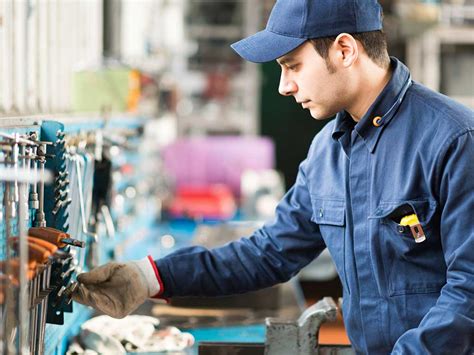 Por Qué Es Importante El Uso De Uniformes Industriales Medalla Gacela