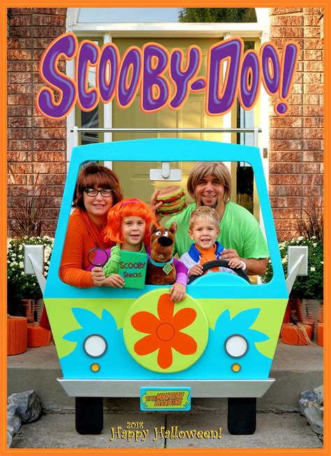 Scooby-Doo! Family Costume | Halloween Costume Contest