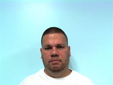 Eduardo Rosado Sex Offender In Holyoke MA 01040