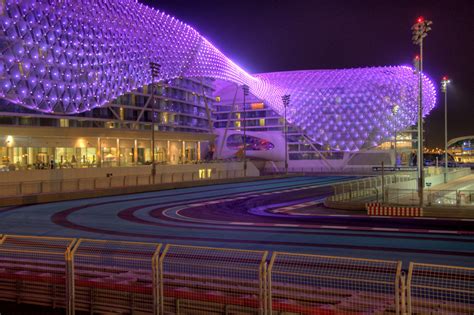 10 Amazing Facts About Abu Dhabi's Yas Marina Circuit - Roadtrips