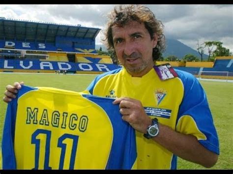 Herencia del “Mágico” González: Cádiz Club de Fútbol y El Salvador unen ...