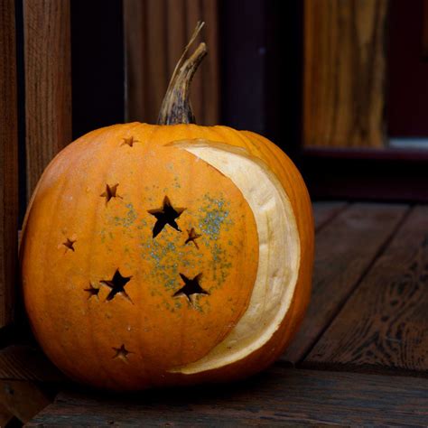 20 Pumpkin Carving Ideas To Inspire You This Halloween Readers Digest