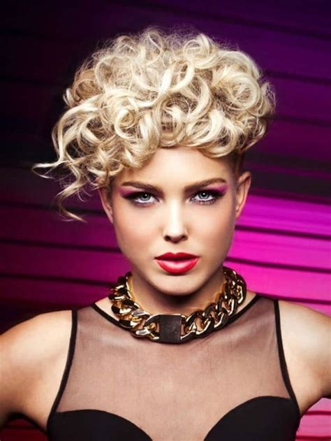 Pin By Fred Johnson On Blonde Hair 2 Short Curly Haircuts Curly Hair