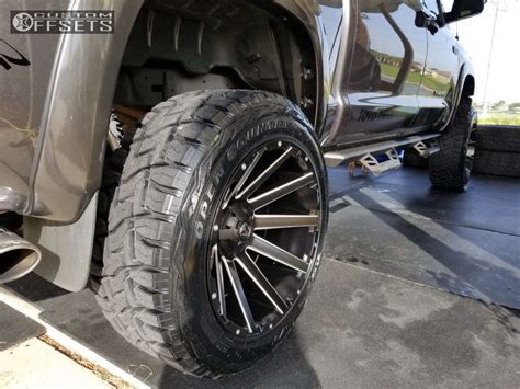 Toyota Tundra With X Fuel Contra And R Toyo Tires