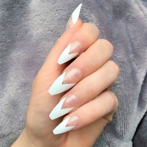 New French Manicure Designs To Modernize The Classic Mani French