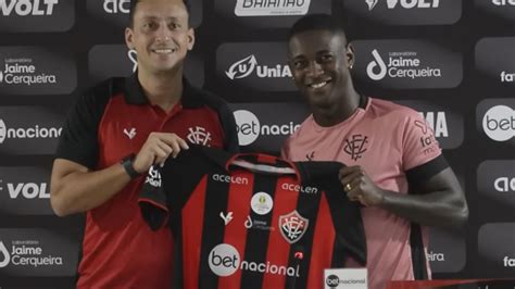 Apresentado no Vitória Jhonny Lucas detalha características em campo e