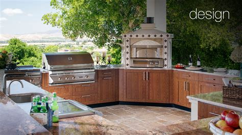 Luxury Outdoor Kitchens | Brown Jordan Outdoor Kitchens