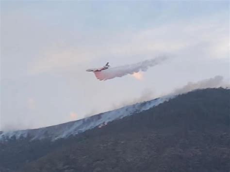 Brigadistas Combaten Incendios Forestales En Coahuila