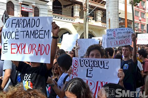 Protesto contra os cortes na Educação em Sorocaba