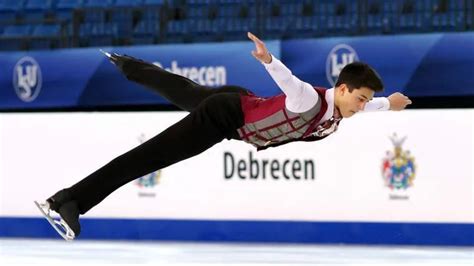 World Junior Ice Skating Champion, Olympic competitor to perform