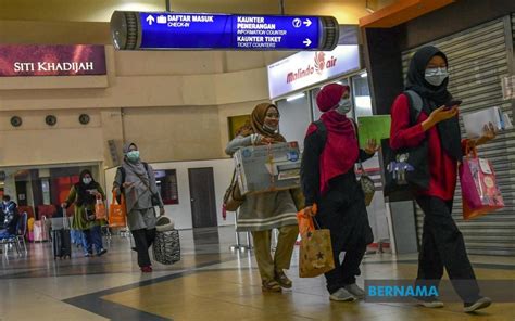 sultan ismail petra airport kelantan. kota bharu - Karen MacLeod