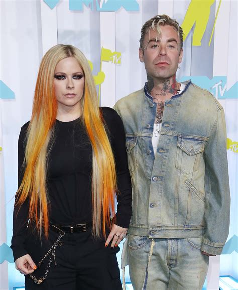 Avril Lavigne and Mod Sun Were ‘Estranged for Months’ Before Split, Didn’t Connect on a ‘Deeper ...