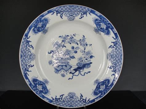 Plato Azul Y Blanco Porcelana China Siglo Xviii Catawiki