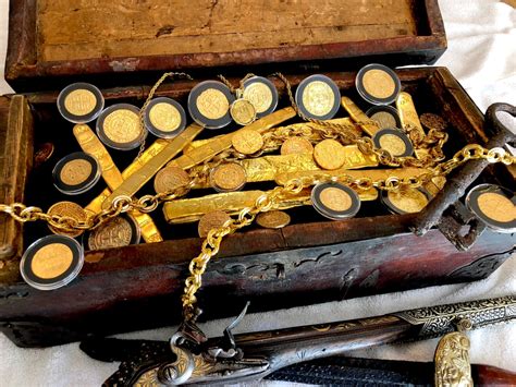 Authentic Treasure Chest (Really held Gold Doubloons) - Pirate Gold Coins