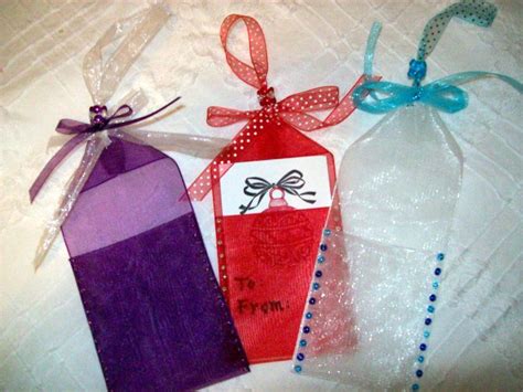 Apron Valley Road: Ribbon Gift Tags Tutorial - Start Now for Your ...