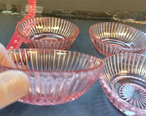 Vintage Anchor Hocking Queen Mary Pink Small Fruit Dessert Bowl Set 2