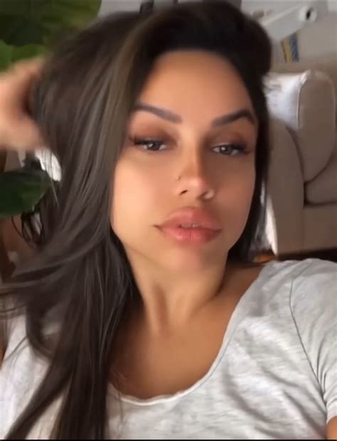 Esteban Anna On Twitter AdorableGirlRed Lazy After A Hot Day Https