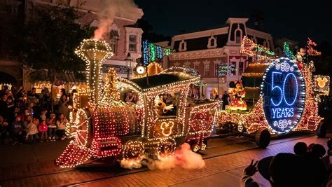 Main Street Electrical Parade Returns To Disney World But Only For A