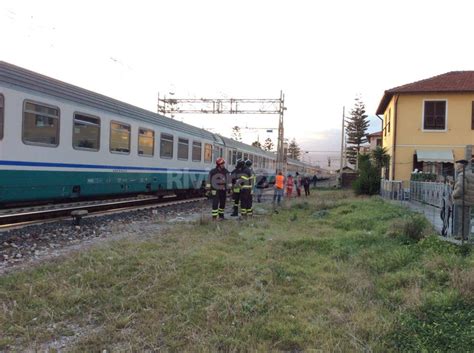 Bordighera Un Italiano Di Anni Il Suicida Sotto Il Treno Riviera