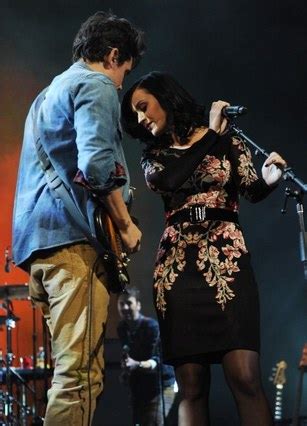 John Mayer Katy Perry Kiss Perform Who You Love At Brooklyn