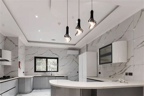 Exploring Quartz Surfaces in Modern Interior Design