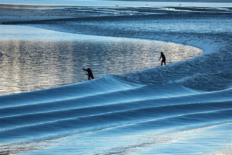 The Thrill Of Witnessing A Bore Tide Along Turnagain Arm Alaskaorg