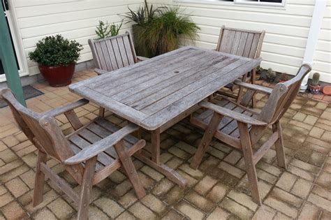 How To Restore Wooden Outdoor Furniture Storables