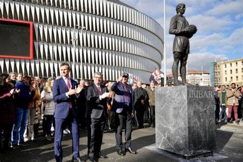 Inauguración de la estatua de Iribar