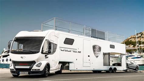 Une Remorque Am Nag E Camping Car Pour La Course Automobile Actus Des