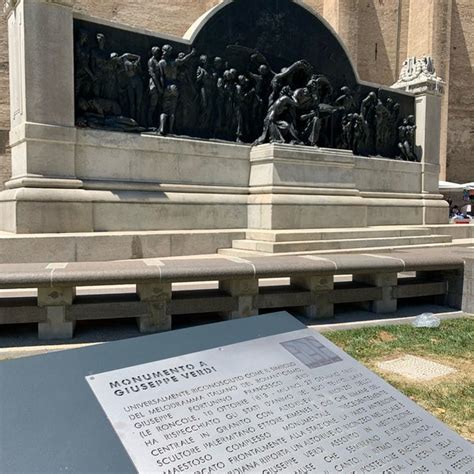 Monumento A Giuseppe Verdi Outdoor Sculpture In Parma