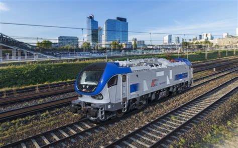 Great Deal Pkp Intercity Buys Hybrid Locomotives For Over Pln