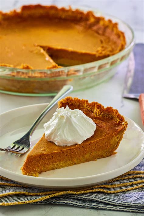 Pumpkin Pie With A Graham Cracker Crust Back To My Southern Roots