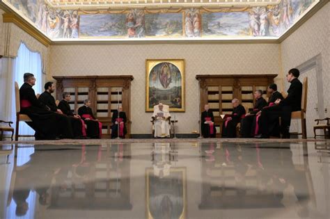 Catequesis del Papa La oración es la fuerza de la Iglesia y de