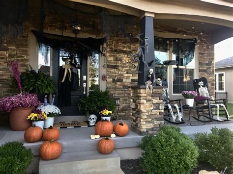 How To Decorate A Halloween Front Porch Life Love Larson