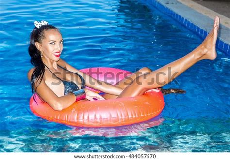 Sexy Sporty Lady Sensual Bikini Swimsuit Stock Photo 484057570 Shutterstock