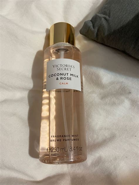 Victoria S Secret Coconut Milk Rose Calm Fragrance Body Mist Spray 8 4